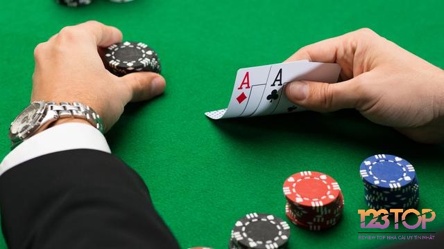 Luật chơi poker là yếu tố quan trọng để đạt được sự công bằng và thành công trong trò chơi.